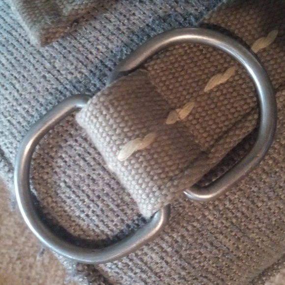 Military Style Adjustable Versatile Belt! Light Green W/Oversized Tan Stitching - Picture 9 of 11